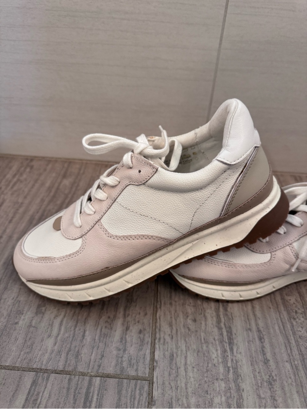 Madewell cream  and White Retro Runner Sneakers - Picture 4 of 10